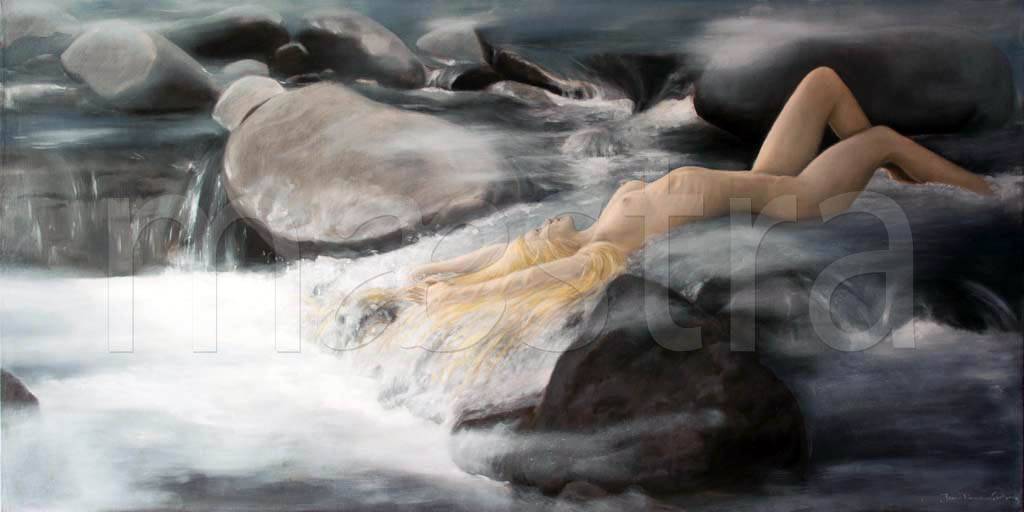 девушка в водопаде 4-442