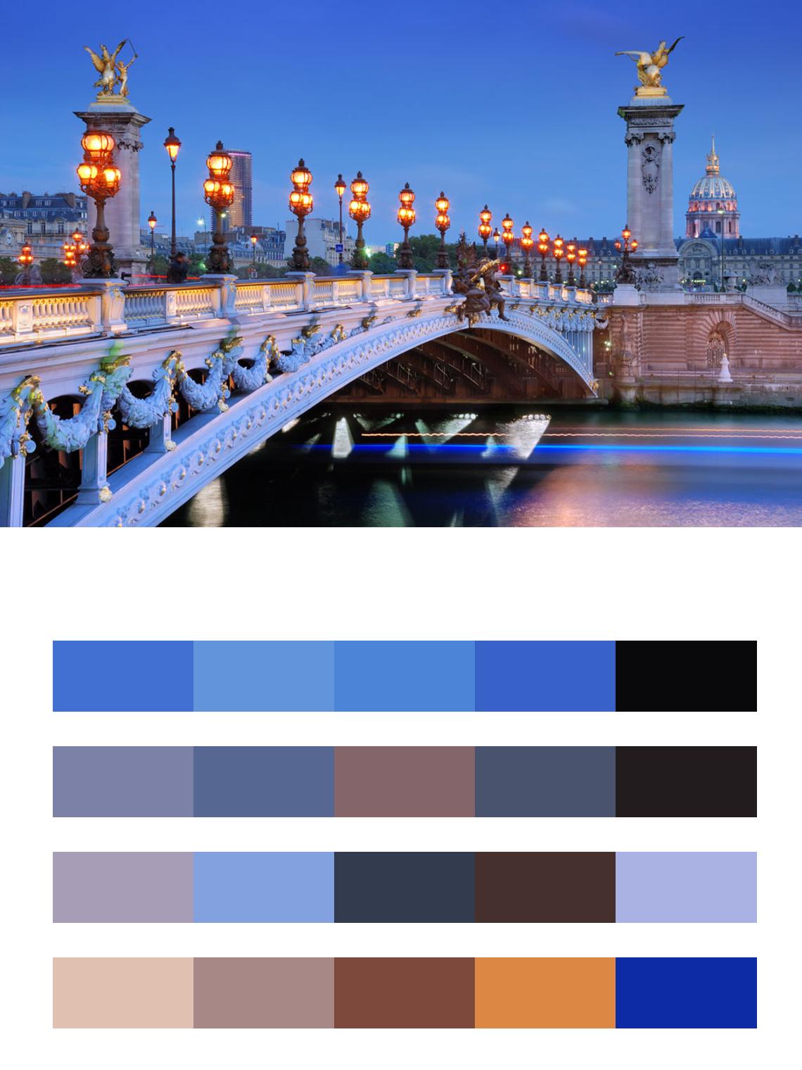Мост в париже с фонарями цвета