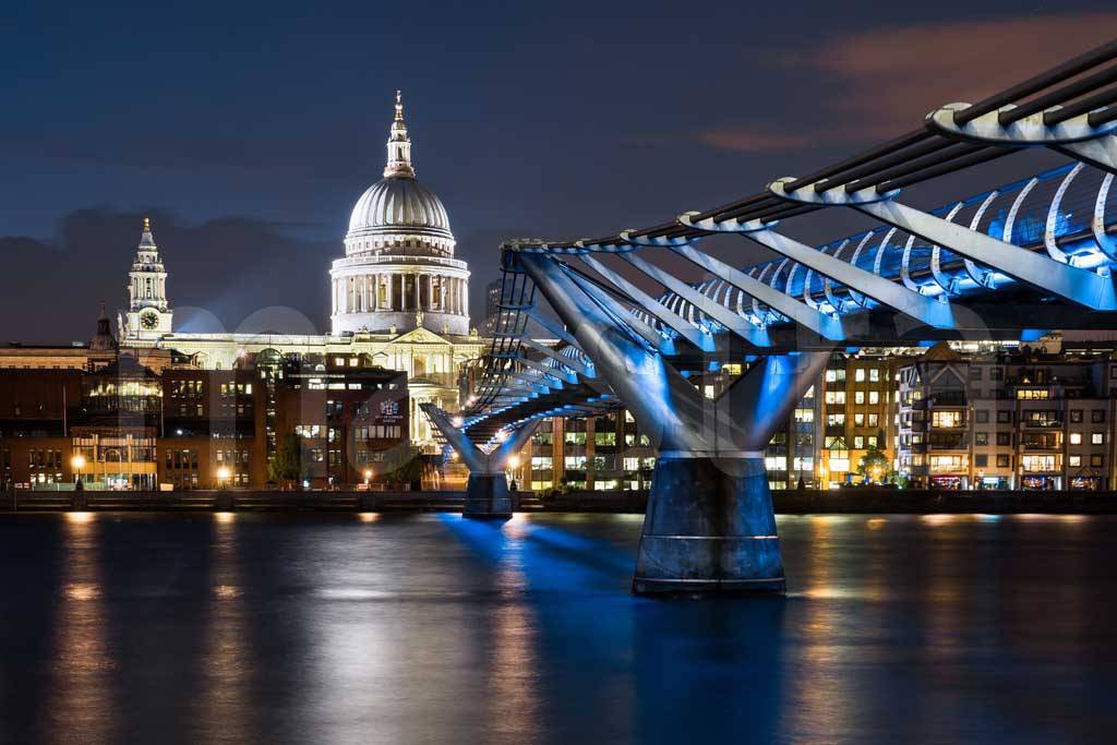 Фотообои Мост с подсветкой в Лондоне