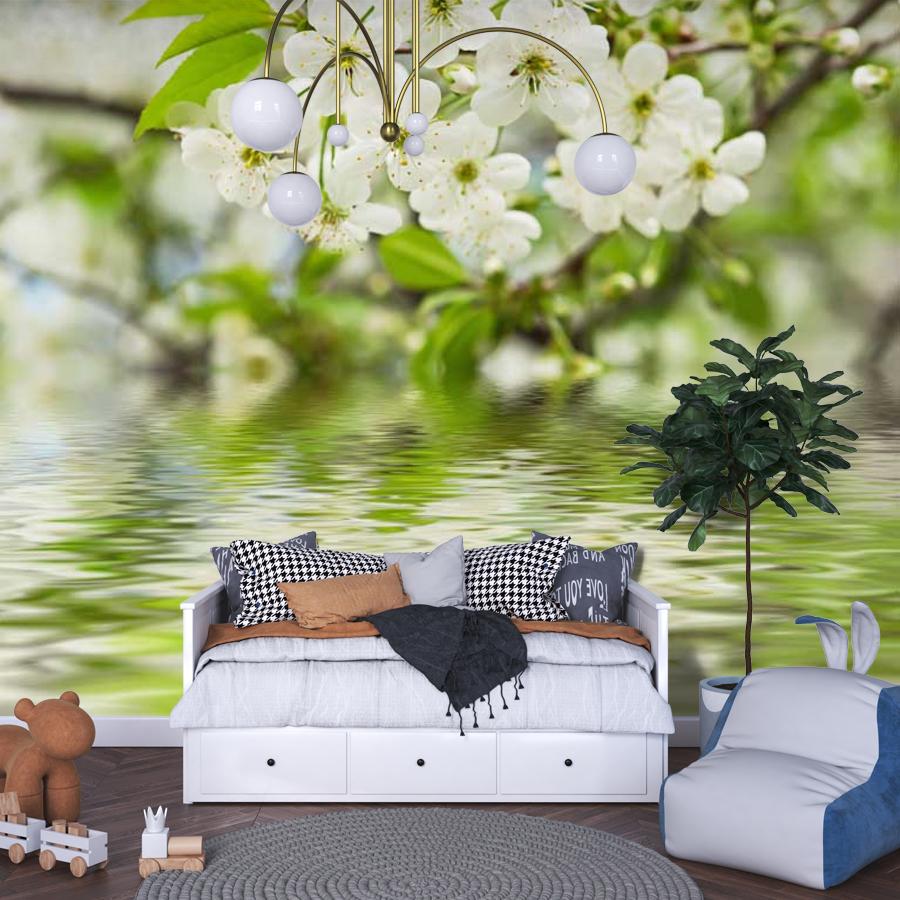 фотообои цветущая вишня у воды 10-096