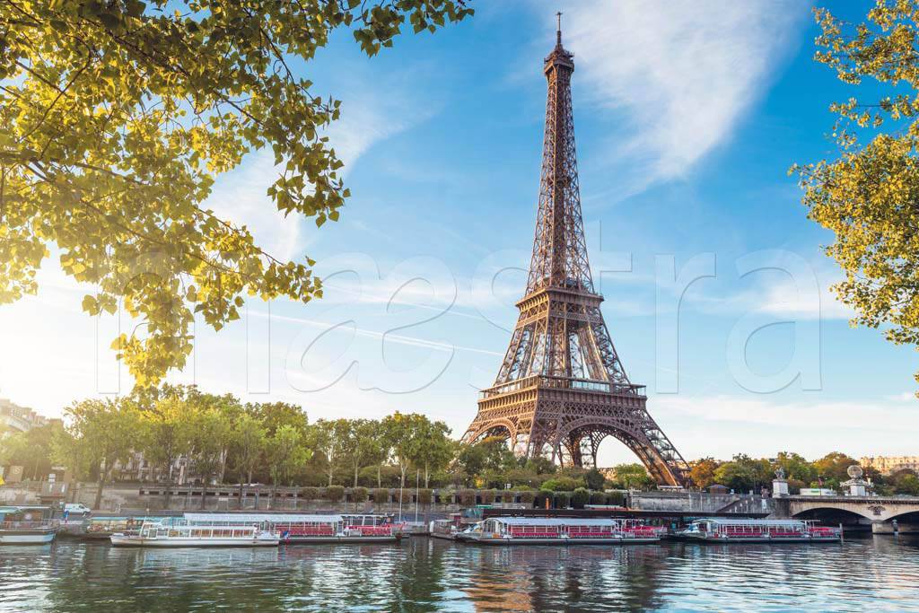 Фотообои Эйфелева башня в Париже