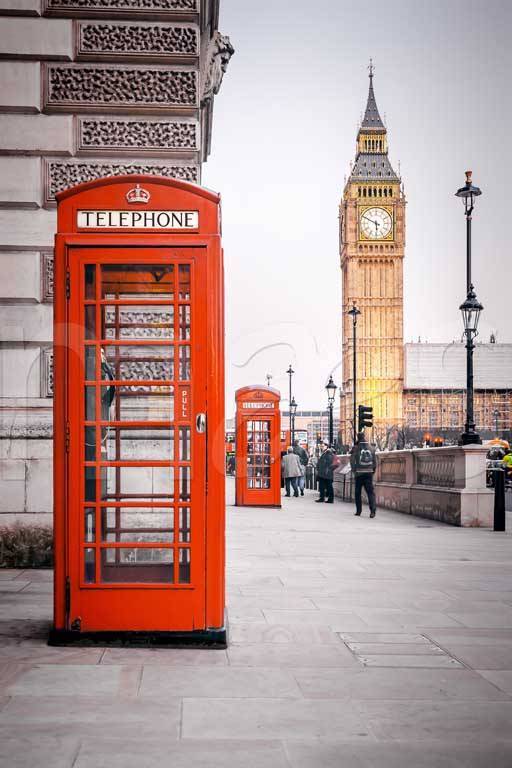 Фотообои Телефонная будка сказочного Лондона