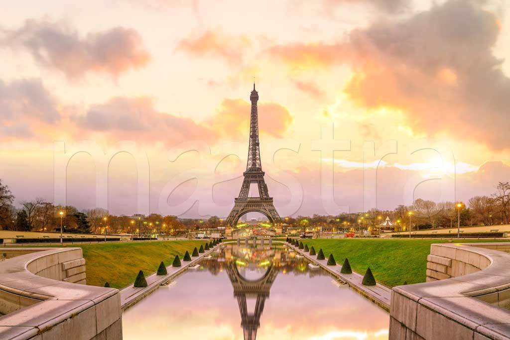 Фотообои Башня Париж во время заката