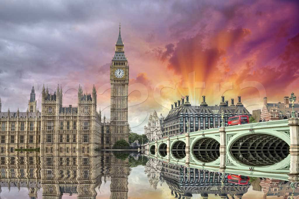Фотообои Сиреневый закат Лондона