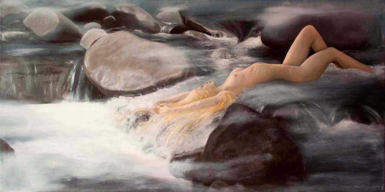 девушка в водопаде 4-442