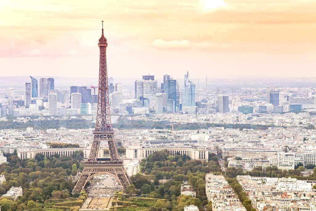 Фотообои Вид Парижа в сером цвете