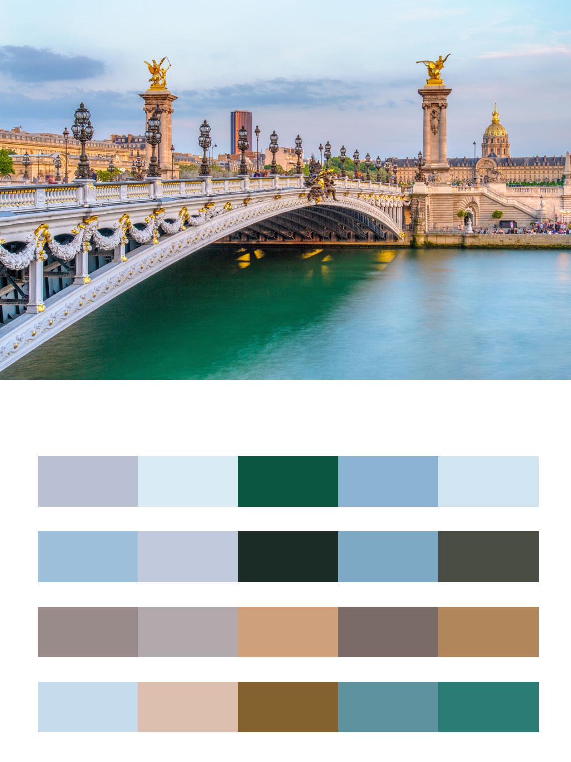 Мост в Париже через реку цвета